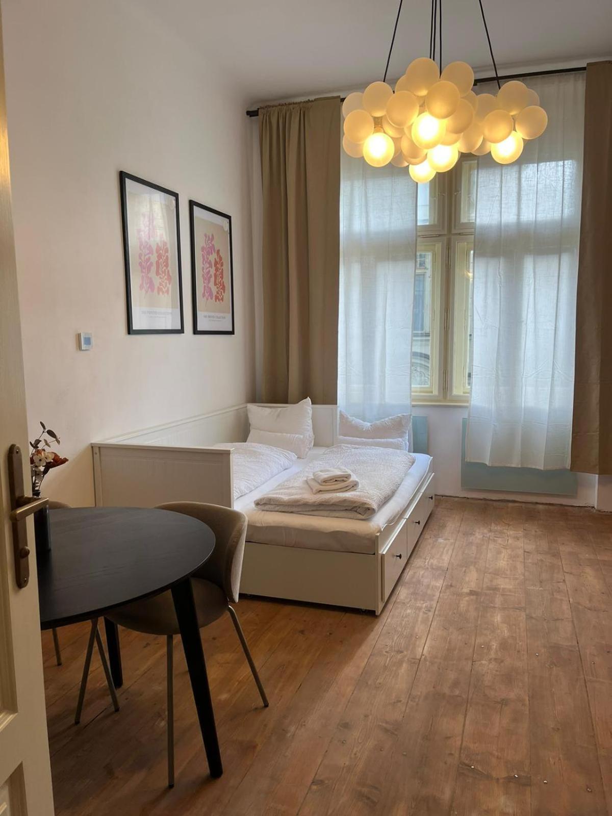 Apartma Aida 1908 Karlovy Vary Bagian luar foto