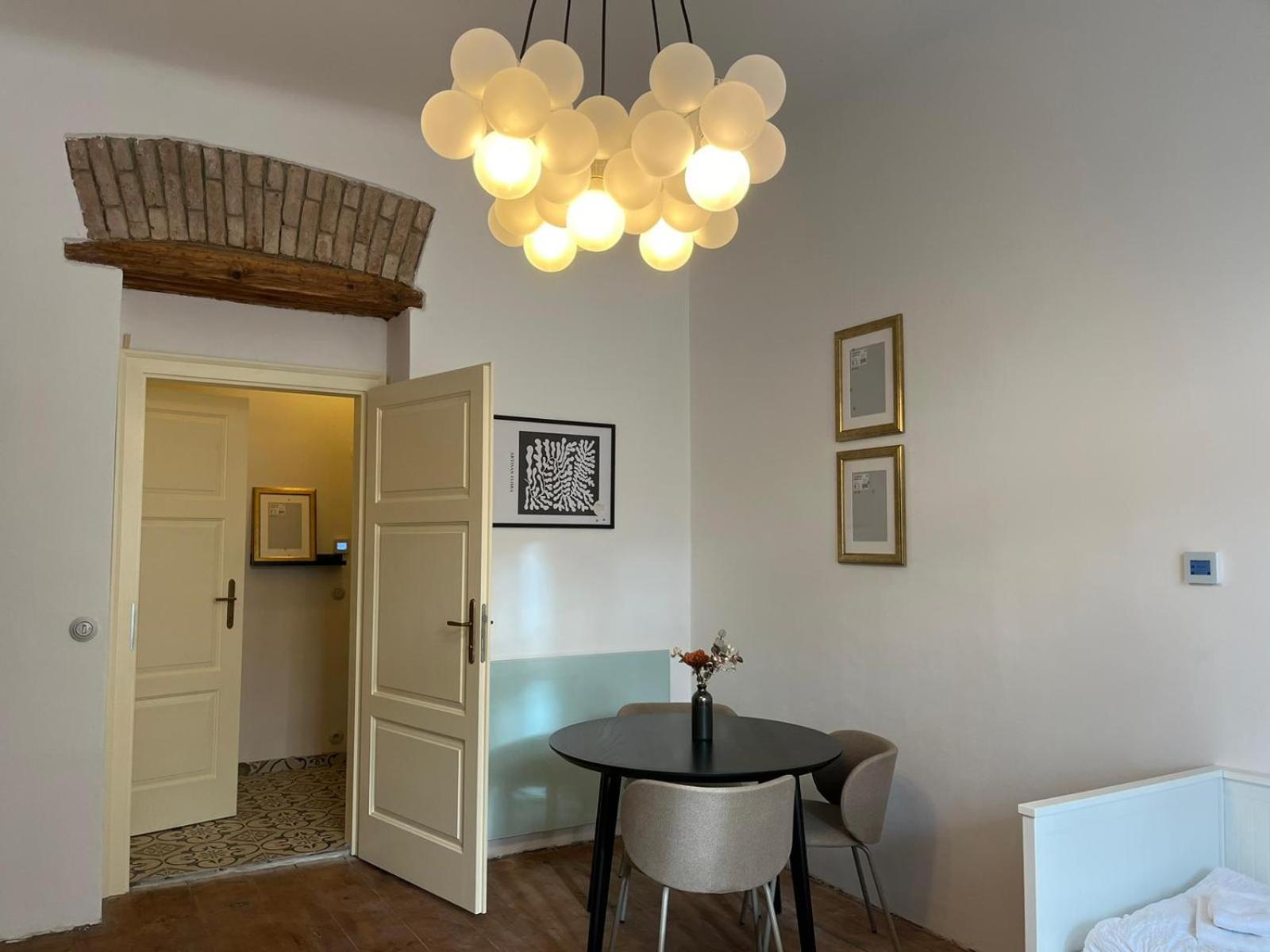 Apartma Aida 1908 Karlovy Vary Bagian luar foto