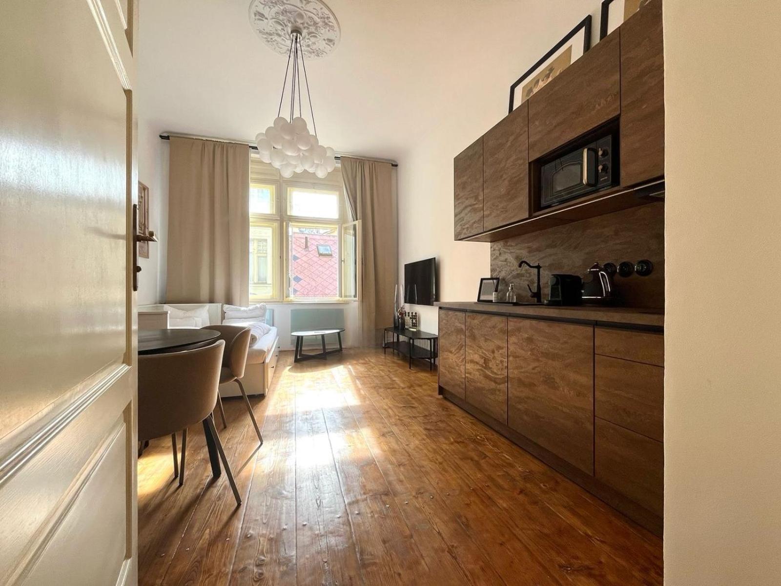 Apartma Aida 1908 Karlovy Vary Bagian luar foto