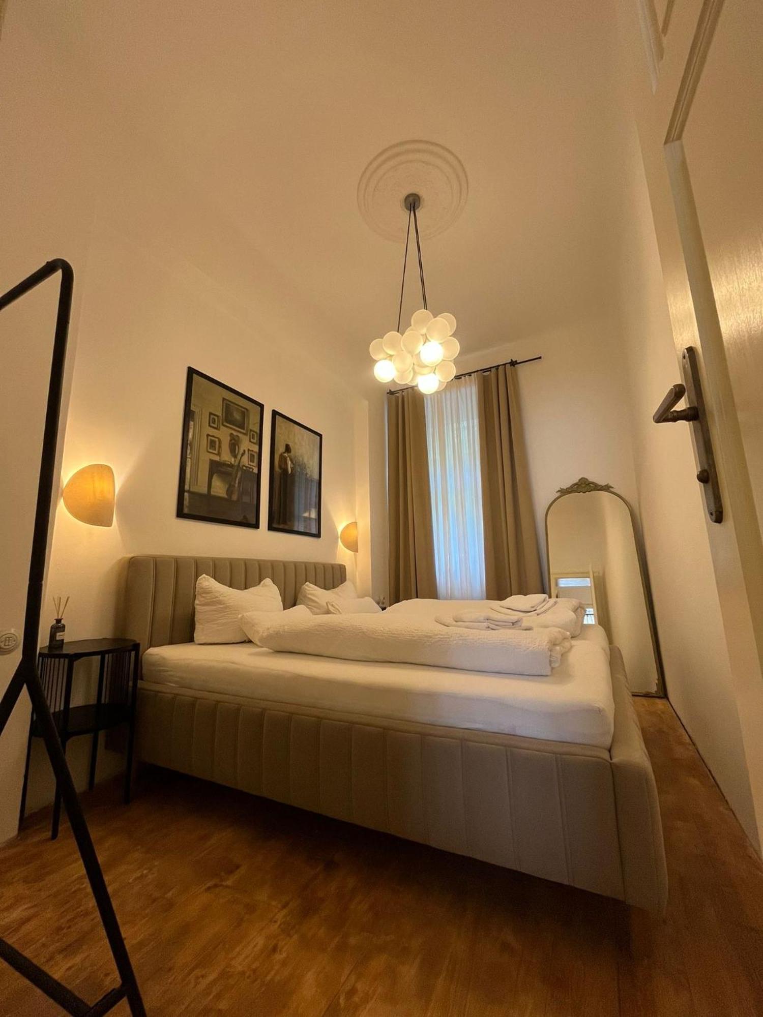 Apartma Aida 1908 Karlovy Vary Bagian luar foto