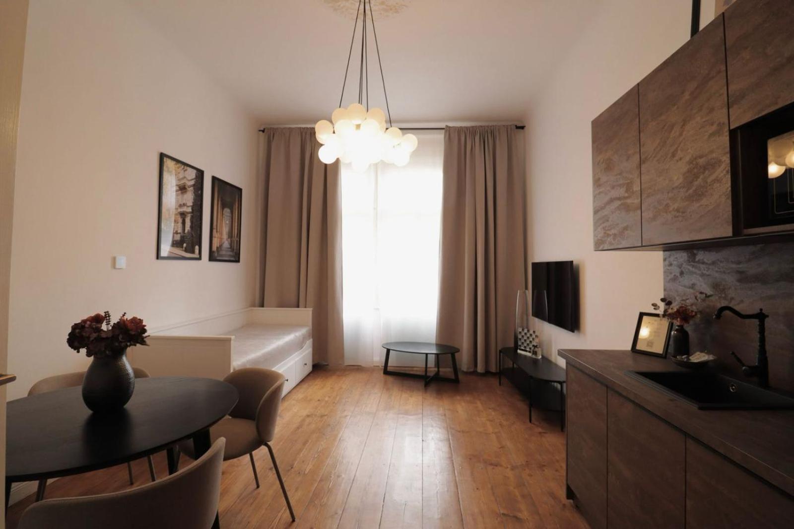 Apartma Aida 1908 Karlovy Vary Bagian luar foto