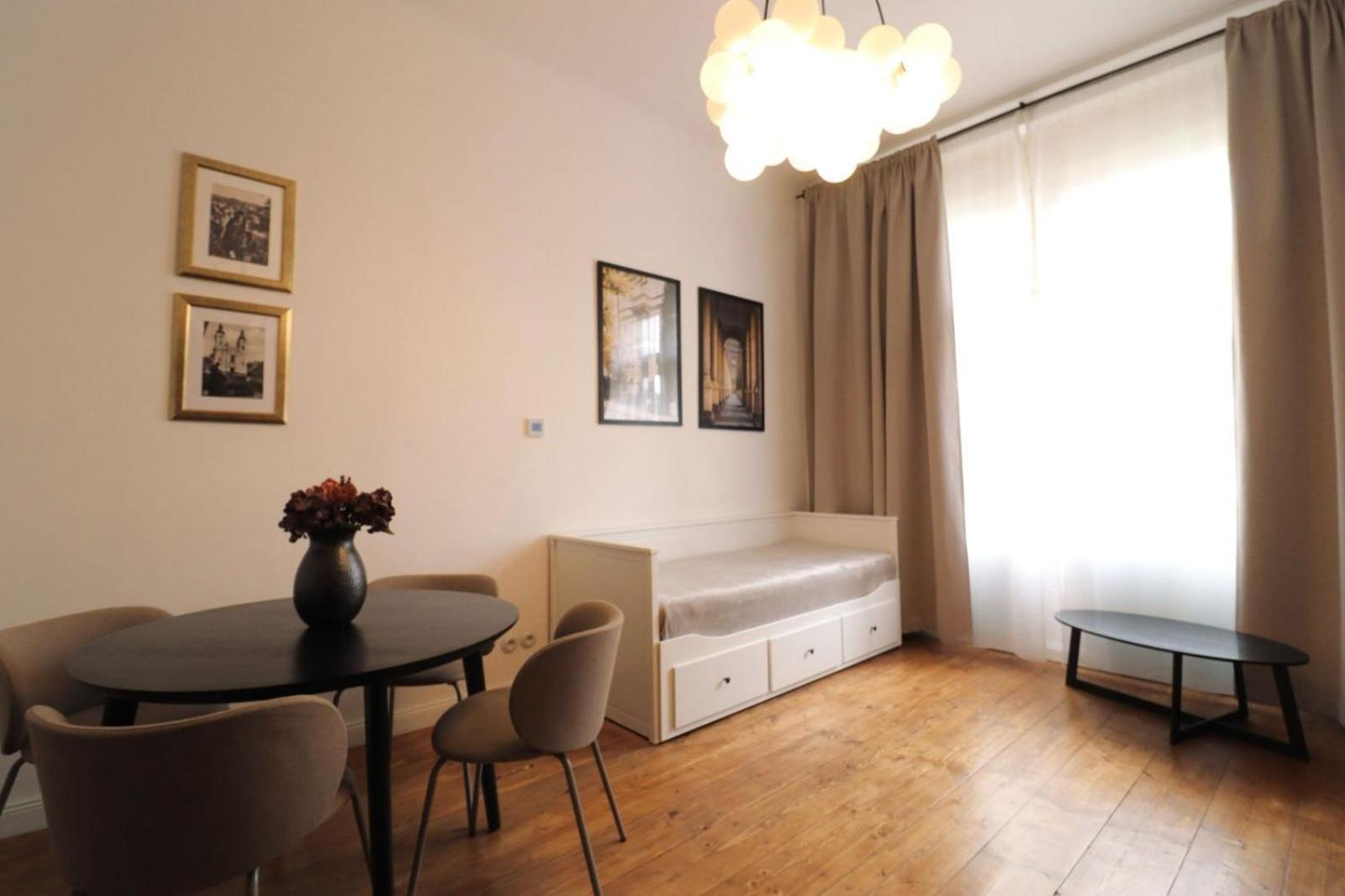 Apartma Aida 1908 Karlovy Vary Bagian luar foto